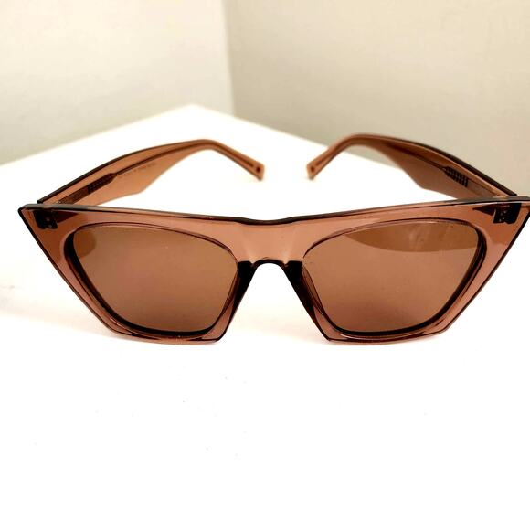 NWB Prive Revaux x Ashley Benson "Victoria" sunglasses - Picture 5 of 15